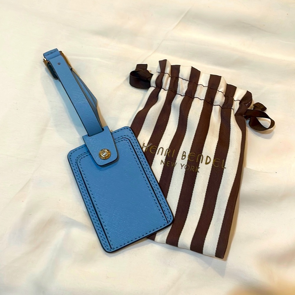 Henri Bendel Travel Tag!!